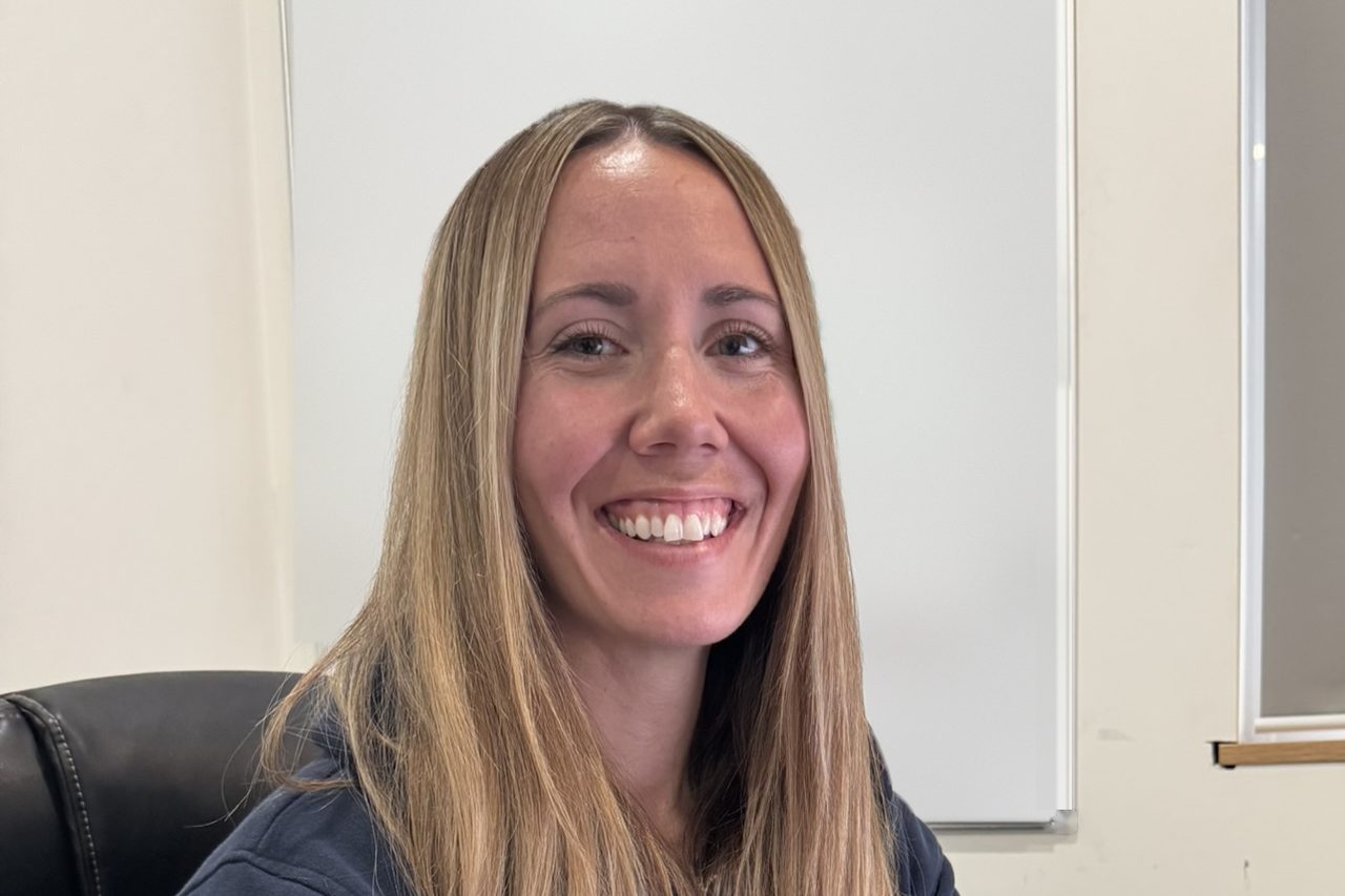 Cassie, office manager at Ecoflow.